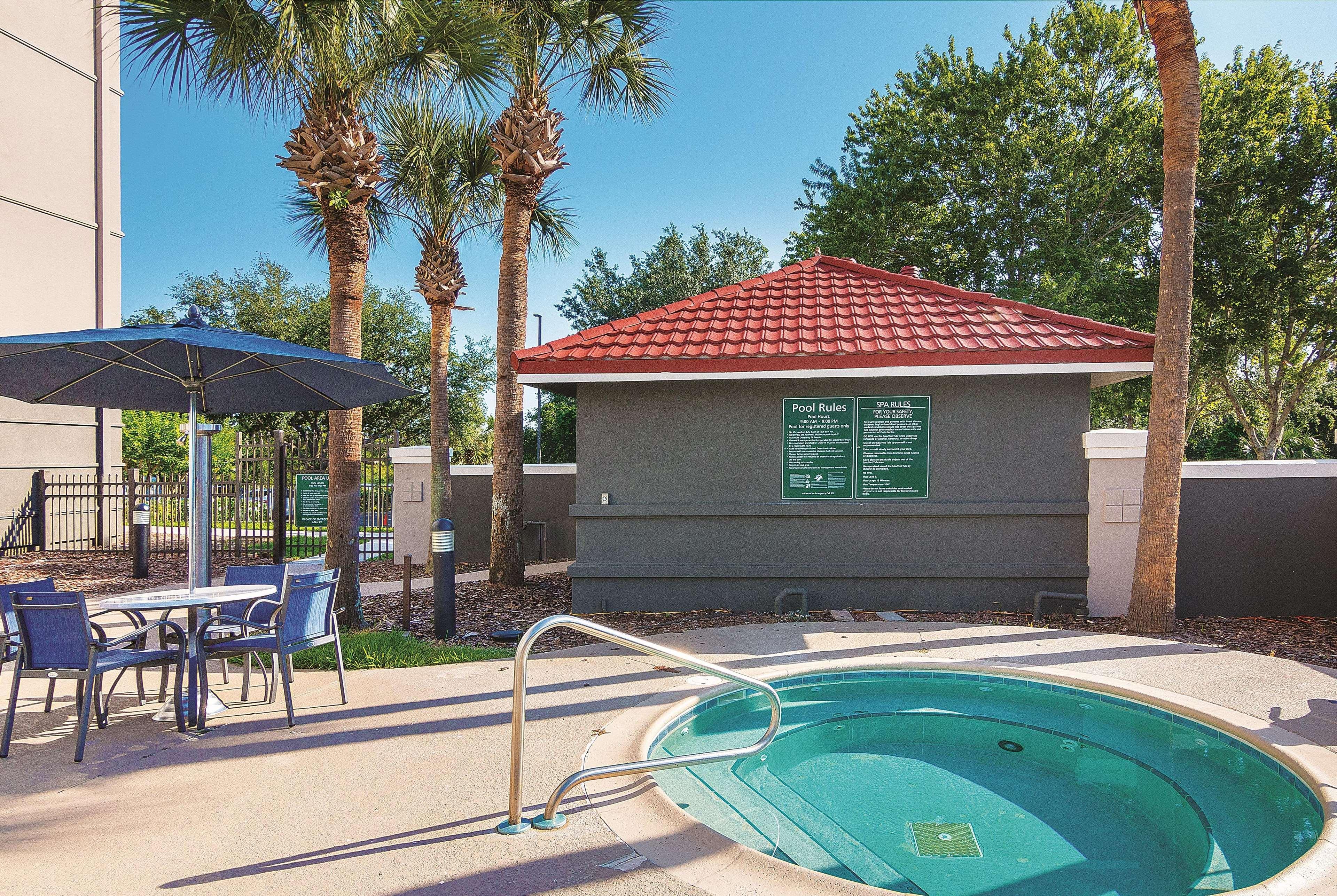 La Quinta By Wyndham Orlando Ucf Hotel Alafaya Exterior photo