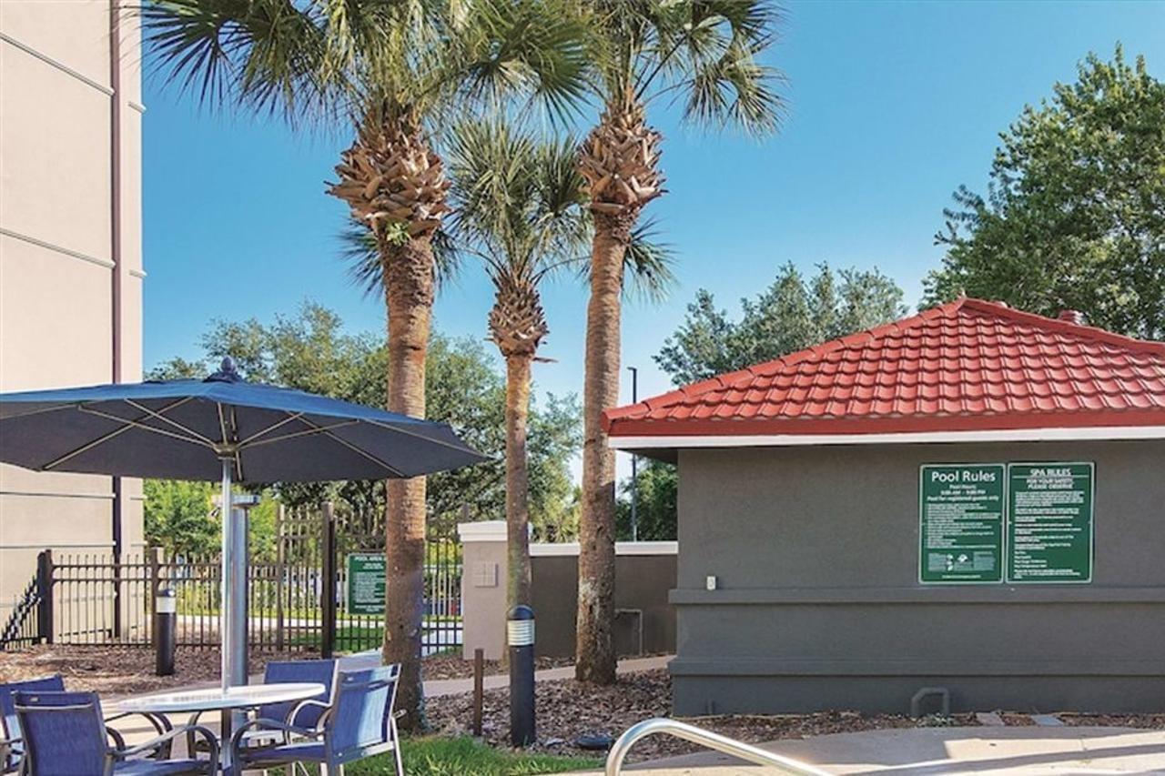 La Quinta By Wyndham Orlando Ucf Hotel Alafaya Exterior photo